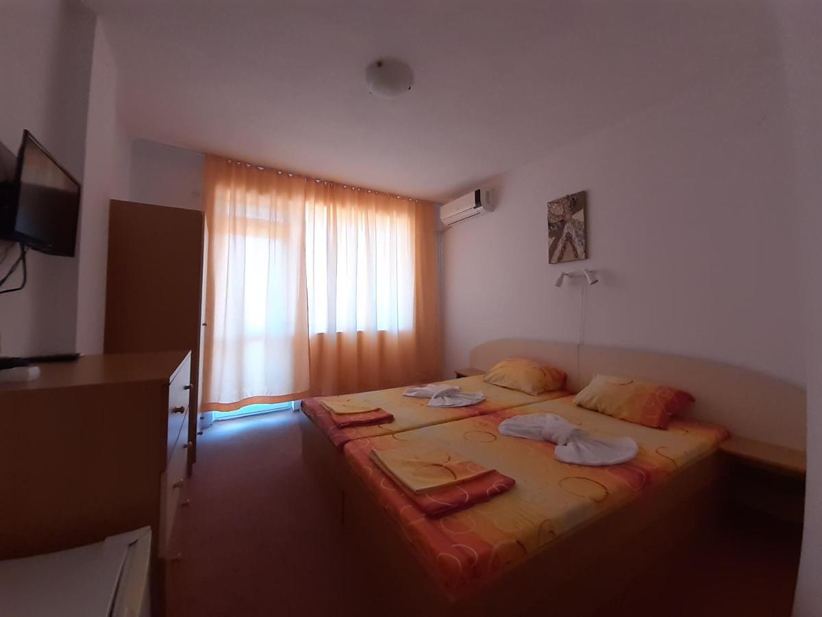 Guest House Malkata Stopanka Приморско Екстериор снимка