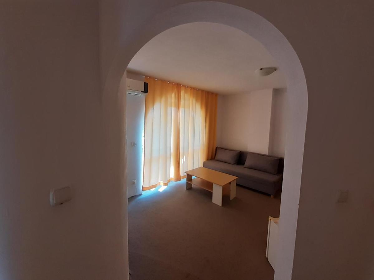 Guest House Malkata Stopanka Приморско Екстериор снимка